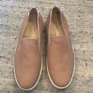 New Without Tags - Pink GrandPrø Spectator Slip-On Sneaker 9.5